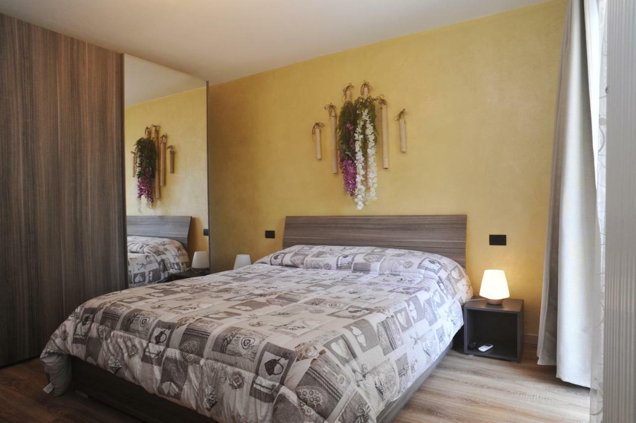 Готель La Casa Dei Nonni Sul Garda Песк'єра-дель-Гарда Екстер'єр фото
